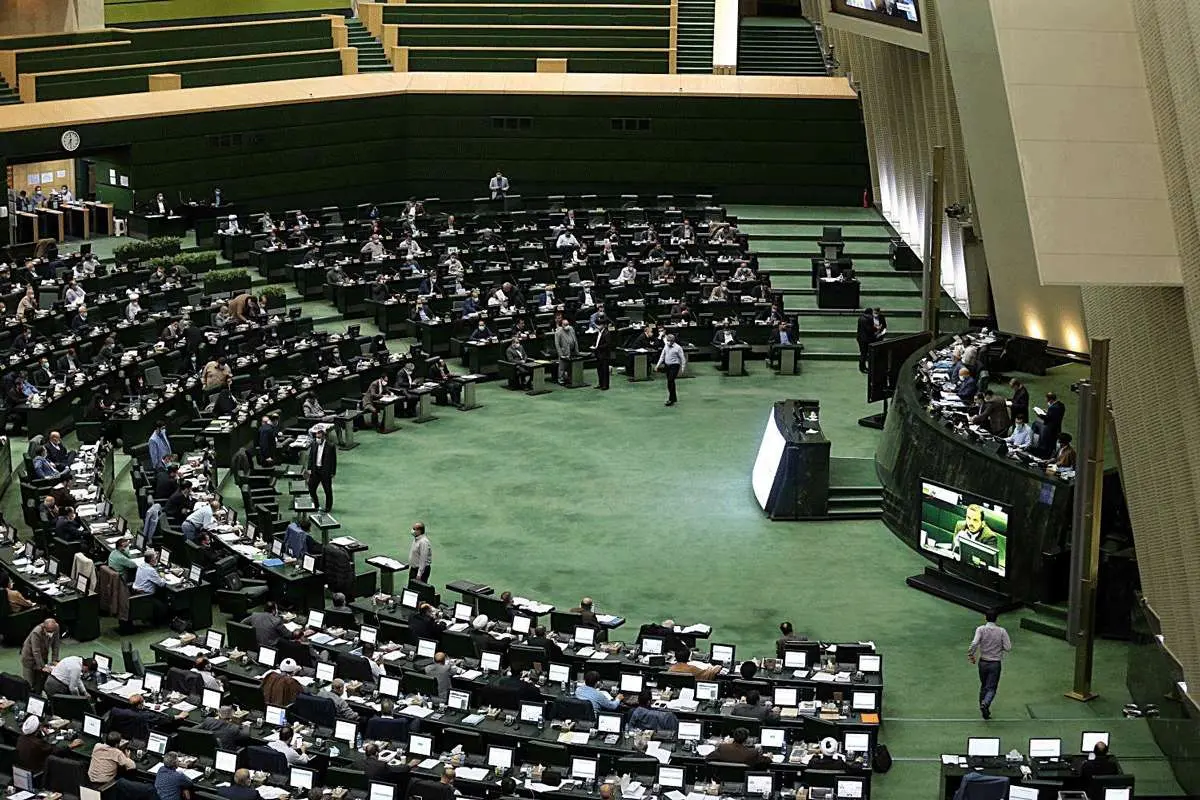 ماجرای پاداش ۱۵۰ میلیون تومانی به نمایندگان مجلس
