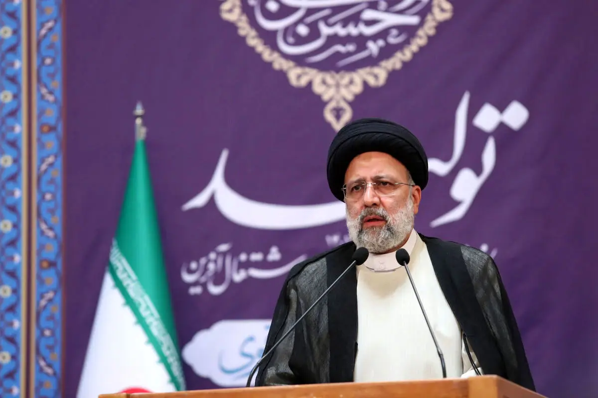 رئیسی: دولت هرگز گرفتار حاشیه نخواهد شد