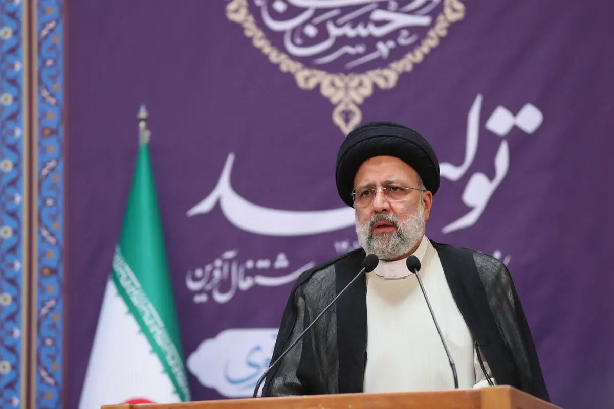 رئیسی: دولت هرگز گرفتار حاشیه نخواهد شد