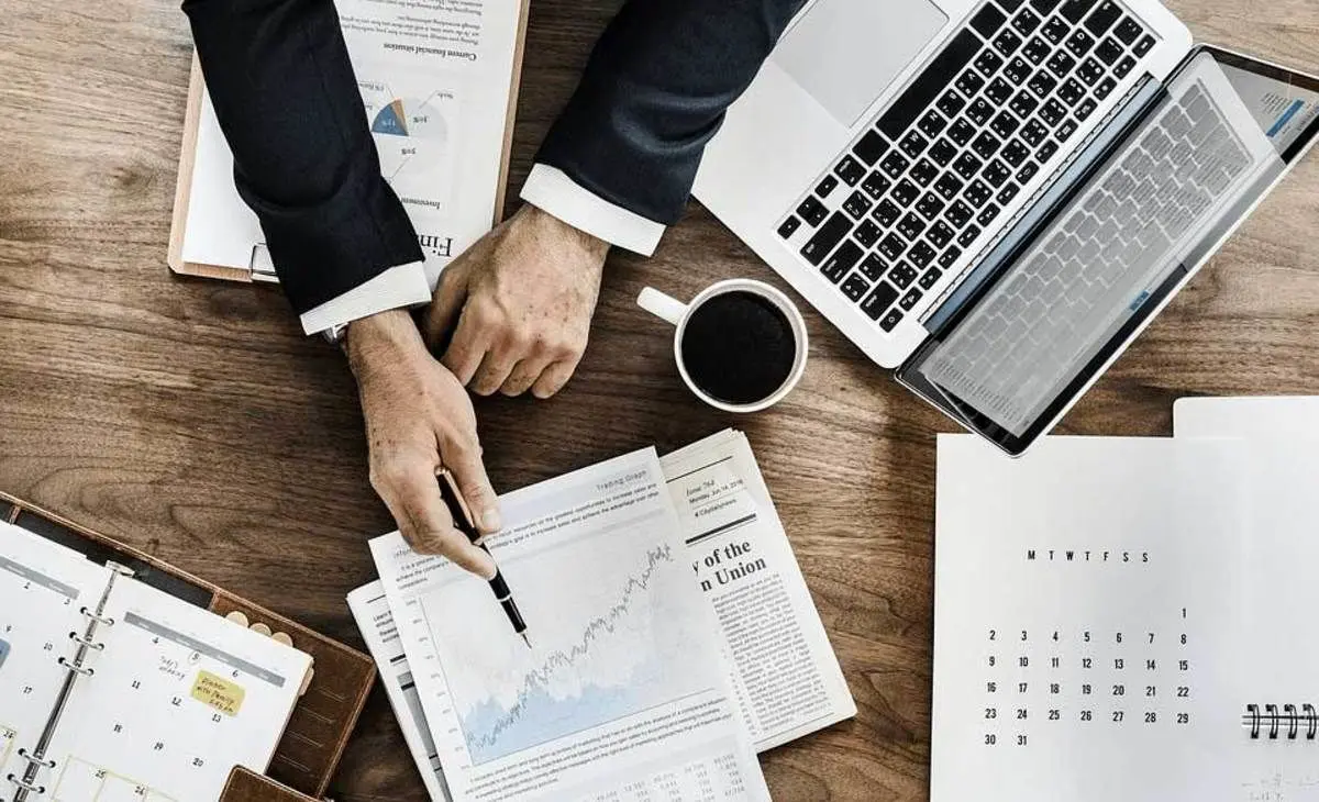 کارآفرینان باتجربه‌تر، در تحویل کار بدقول‌ترند