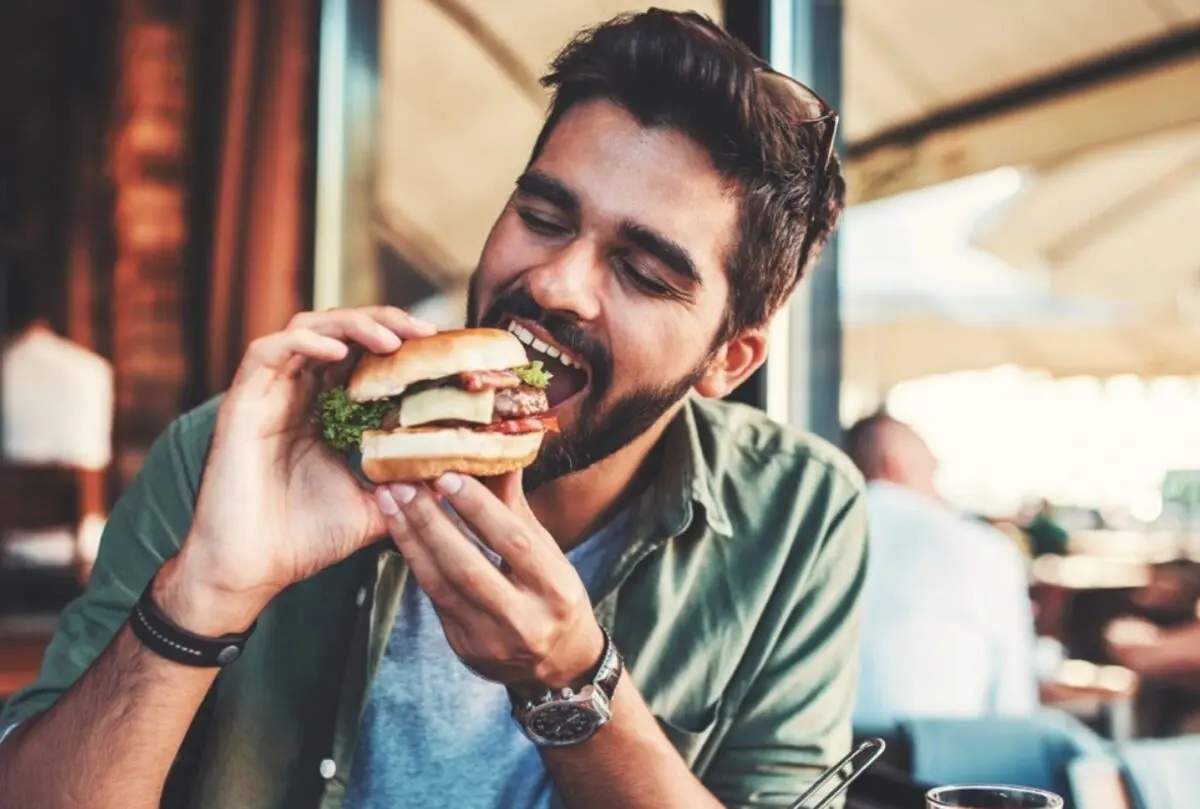 آیا باید سه وعده غذا در روز بخوریم؟
