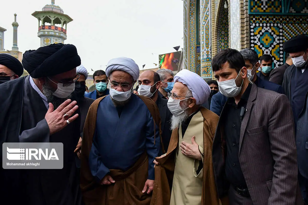 (تصاویر) تشییع پیکر همسر آیت الله جوادی آملی