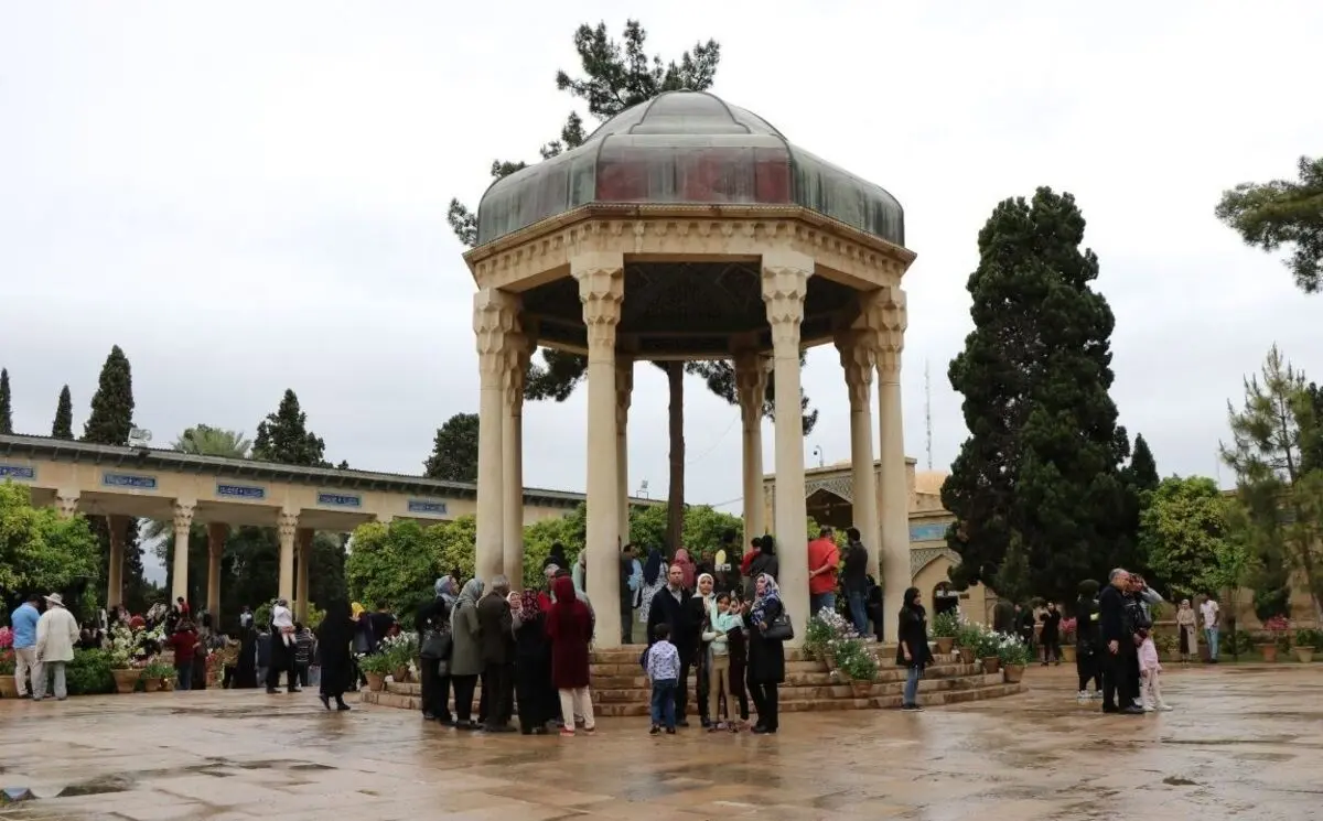 تفال به حافظ ۶ اردیبهشت ماه ۱۴۰۱