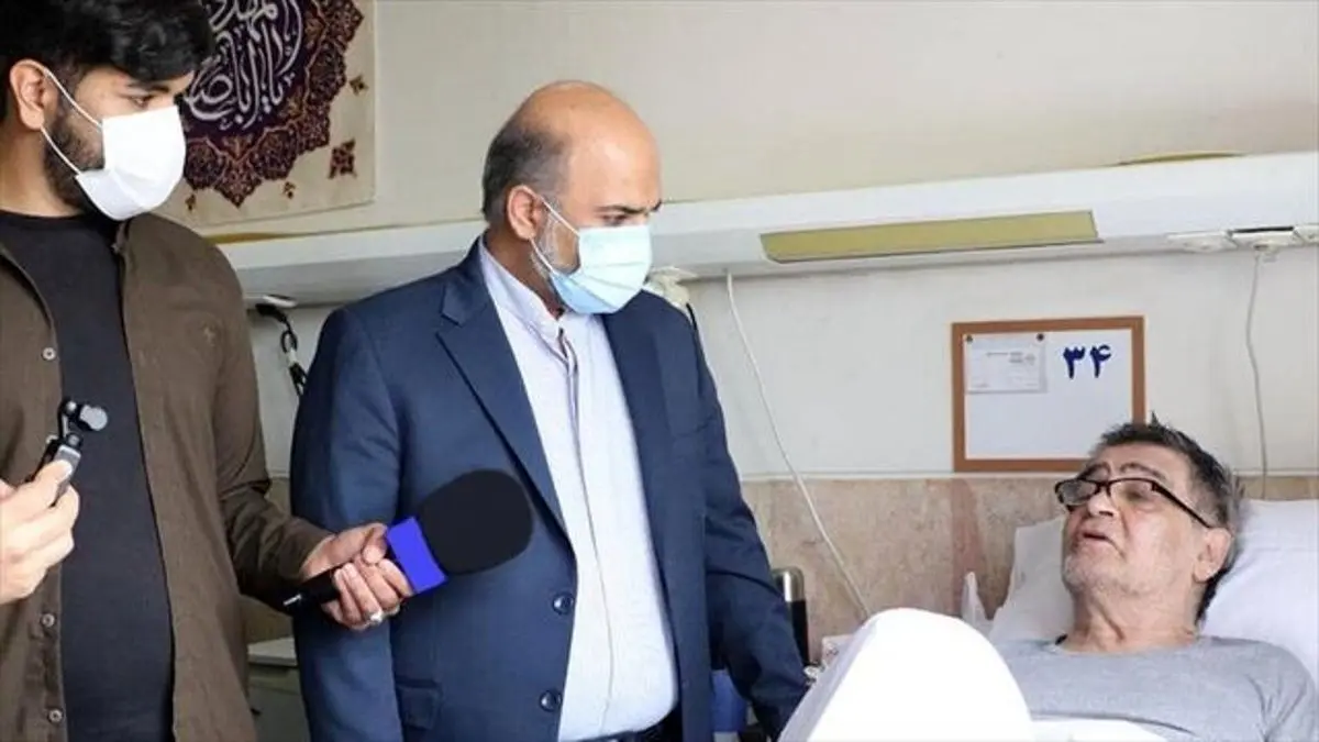 عیادت نماینده وزیر ارشاد از رضا رویگری
