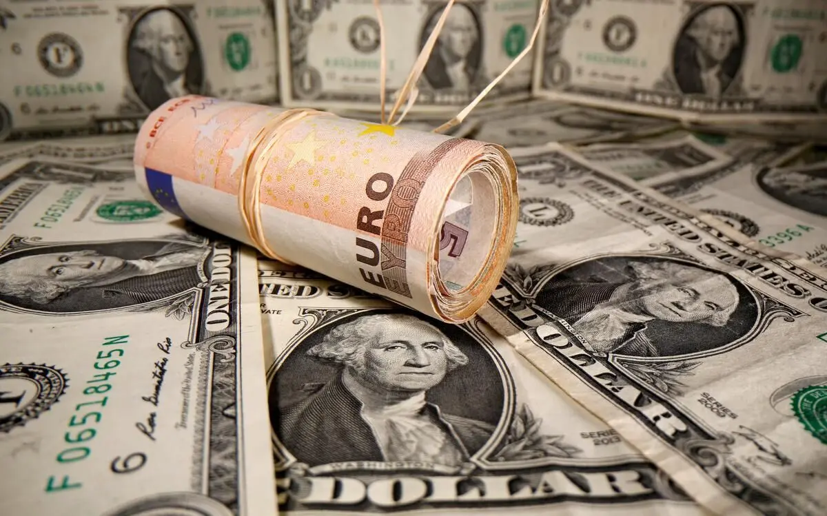 اشتباه بزرگ دولت در حذف ارز ۴۲۰۰ تومانی، تکانه‌های شدید تورمی خواهد داشت
