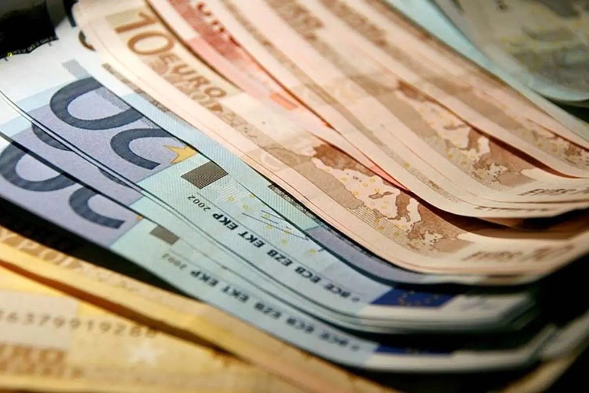 فرصت ۳ ماهه به دارندگان ۱۰ هزار یورو ارز خانگی