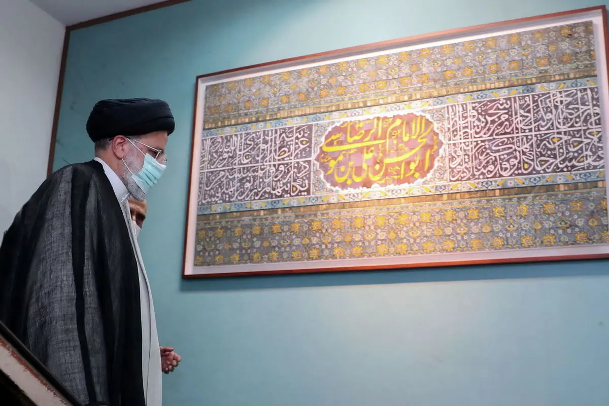 (تصویر) رئیسی در کنار پیکر نادر طالب‌زاده