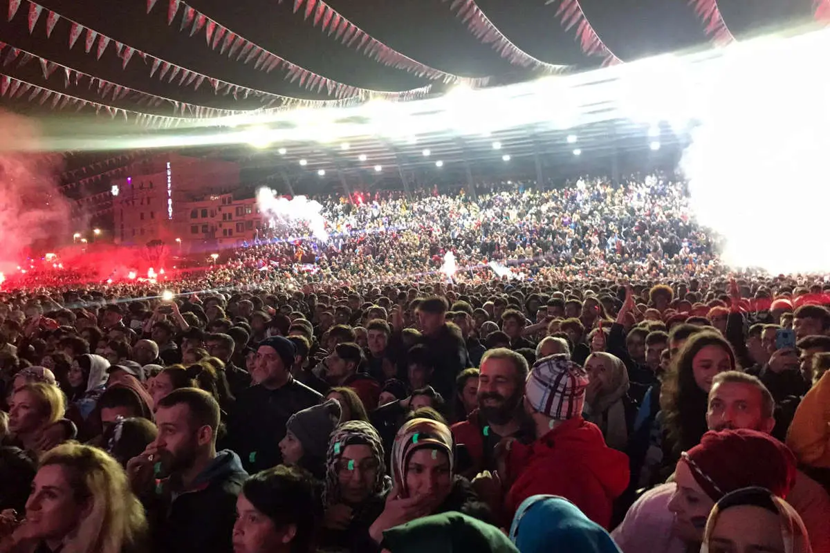 (ویدئو) جشن قهرمانی ترابزوناسپور در سوپرلیگ ترکیه