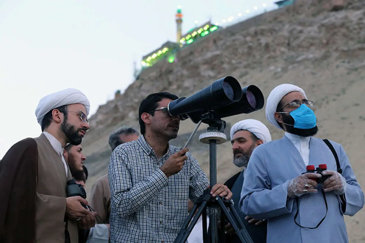 طعنه «فارس» به اعلام عید فطر از سوی سعودیها