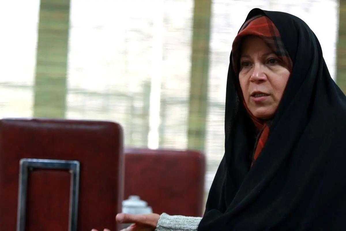 خبرگزاری فارس: اظهارات فائزه هاشمی قابل پیگرد امنیتی است