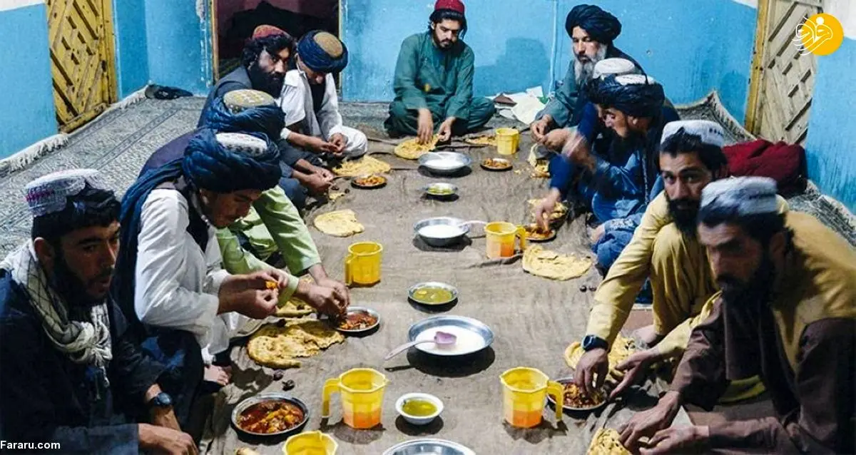 (تصاویر) افطاری جنگجویان طالبان