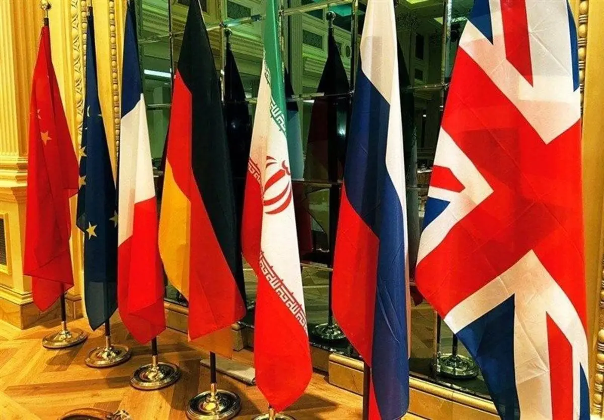 روزنامه اصولگرا: به جای وین زیر چکش موشک‌های نقطه زن حزب الله گفتگو کنید!