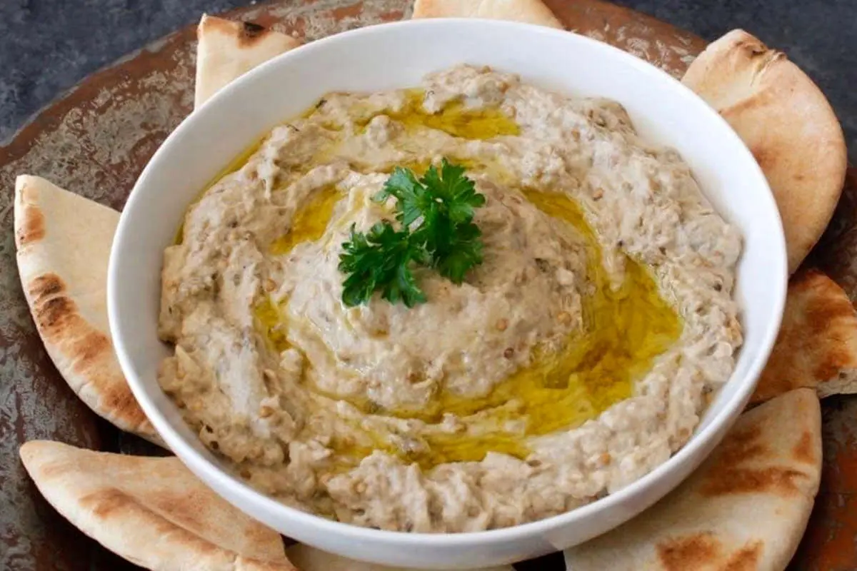 طرز تهیه سالاد بادمجان کبابی
