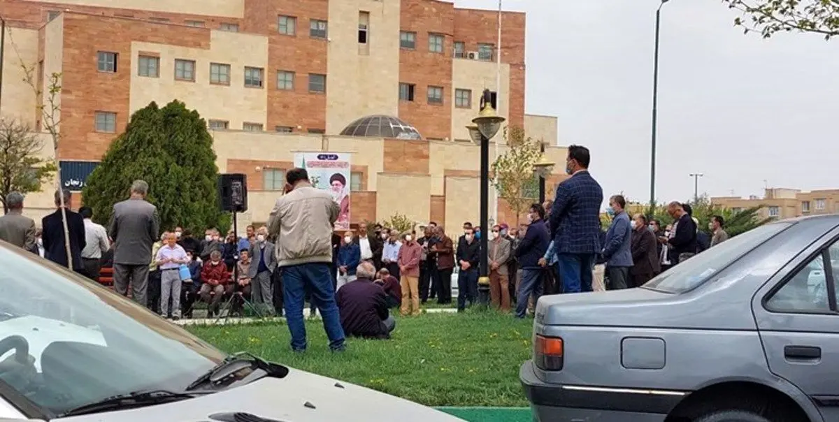 تجمع معلمان؛ «یه سیسمونی کم بشه مشکل ما حل میشه»