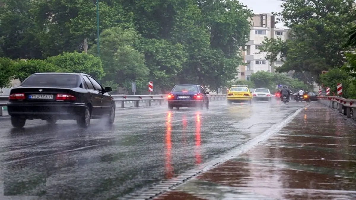 رگبار باران رعد وبرق در تهران