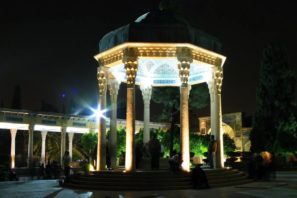 تفال به حافظ ۴ اردیبهشت ماه ۱۴۰۱