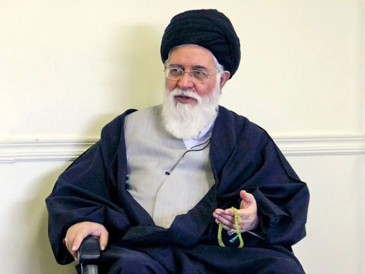 علم‌الهدی: کشور از بی‌حجابی و بی‌عفتی رنج می‌برد