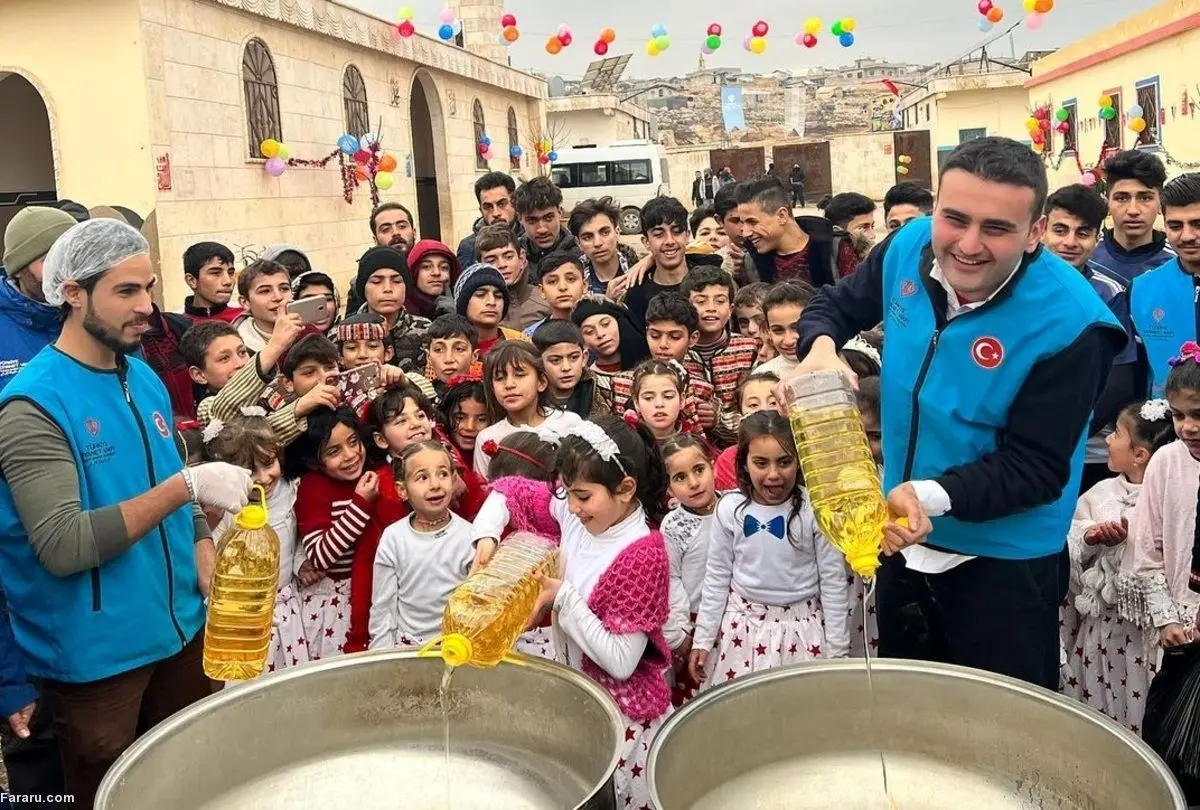 (ویدئو) آشپزی بوراک برای کودکان آواره سوری در عید فطر
