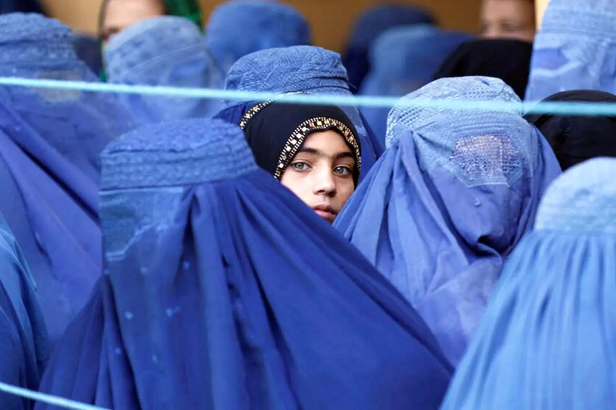برقع برای زنان افغانستان اجباری شد
