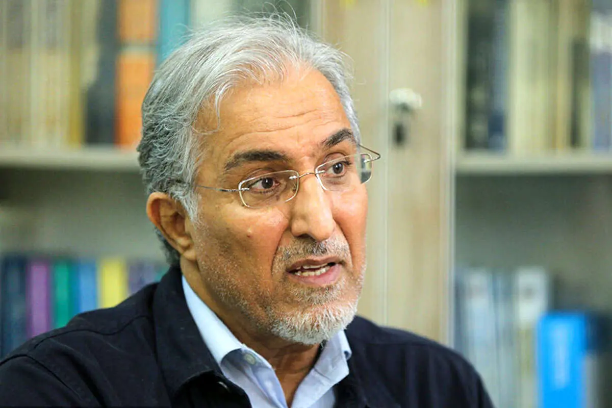 راغفر: چرا افزایش درآمدهای نفتی در کشور دیده نمیشود؟