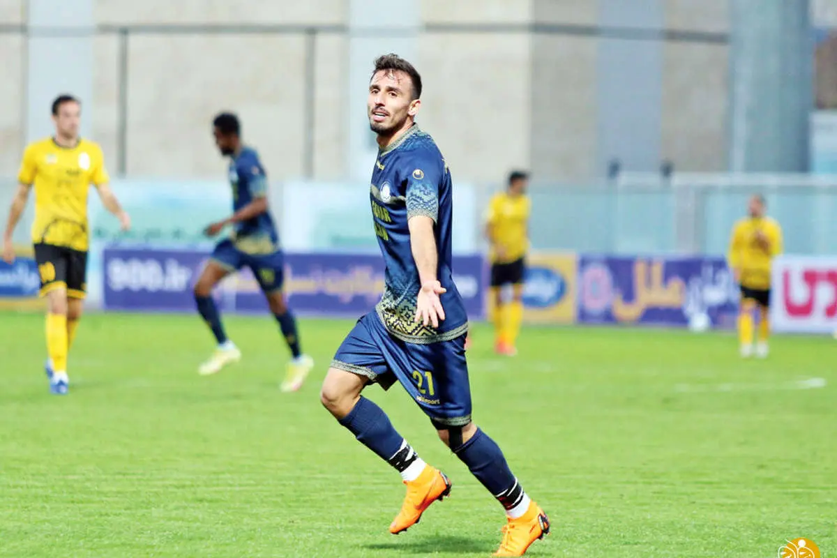 ستاره لیگ برتری در فهرست خرید مشترک پرسپولیس و استقلال