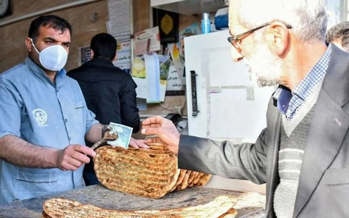 «شنیده‌ها می‌گوید سهم هر نفر در ماه ۲۱ عدد نان است»