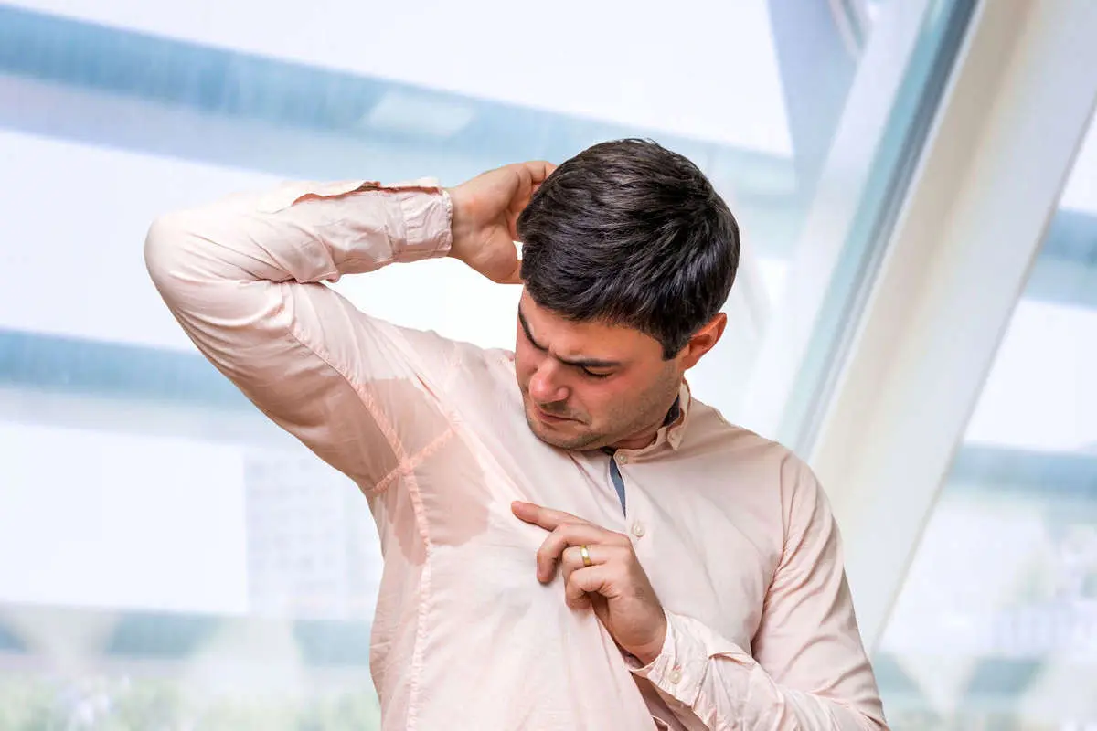 ترفندهایی ساده برای از بین بردن بوی عرق