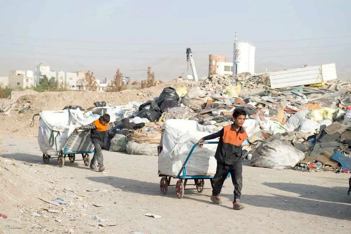 زبالهگردی در اهواز، خانوادگی شده است