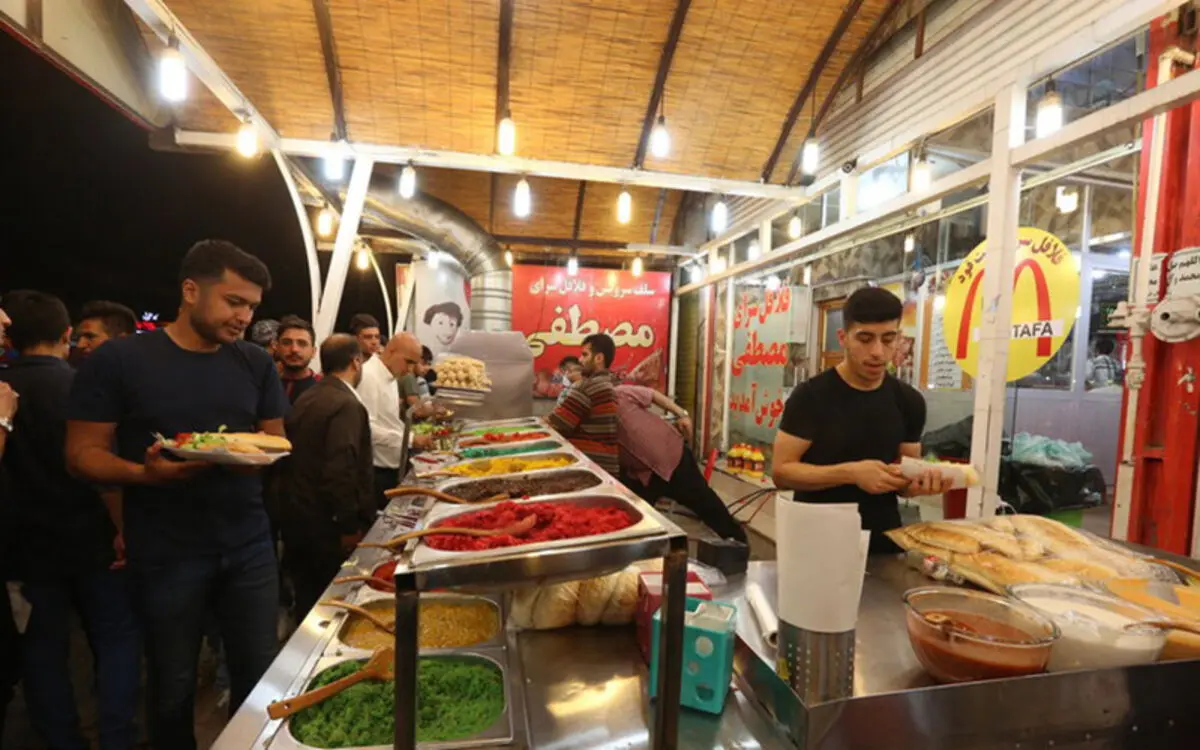 روزنامه ایران: نان ساندویچی در خوزستان گران نشد!