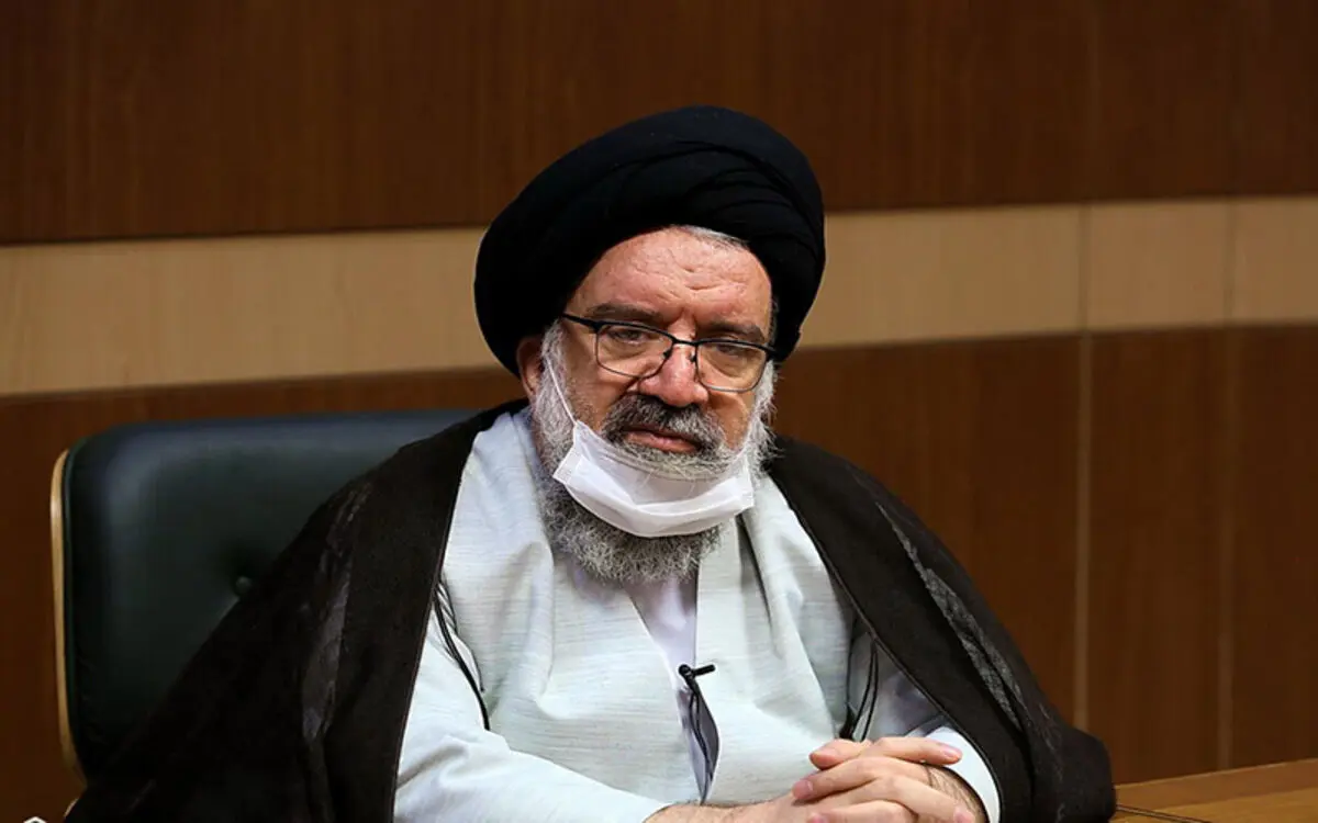 احمد خاتمی: با مردم حرف بزنیم و به آن‌ها بگوییم رنج شما رنج ماست