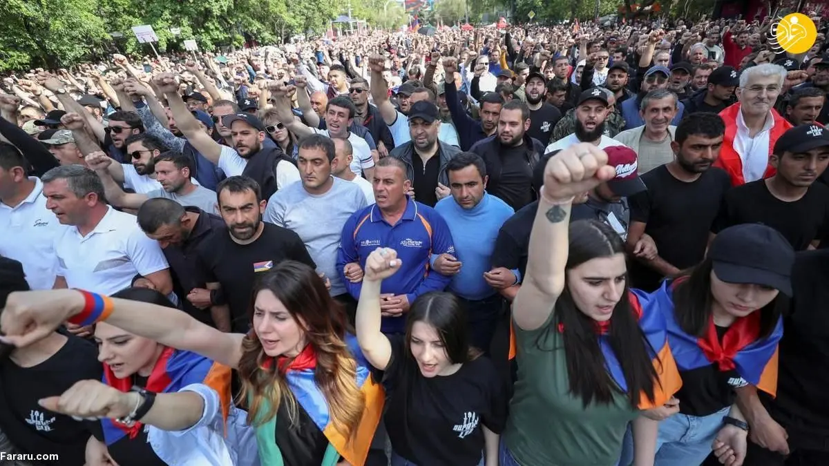 (تصاویر) تظاهرات هزاران معترض به شکست جنگ قره باغ در ارمنستان