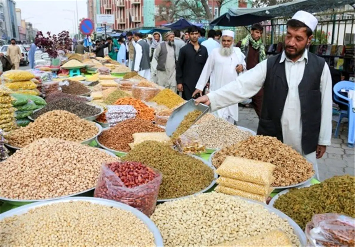 فارس: قیمت کالاهای یارانه‌ای ایران در بازار افغانستان دو برابر شد