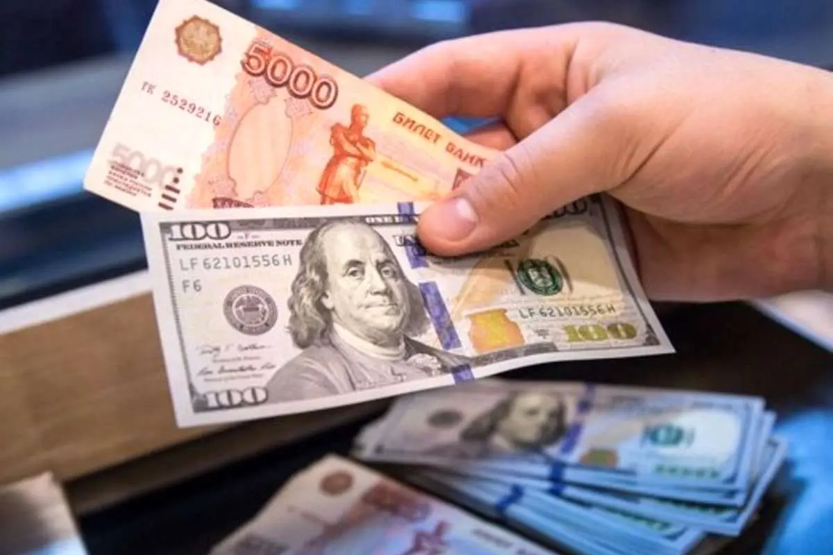 روبل در برابر یورو و دلار رکورد زد