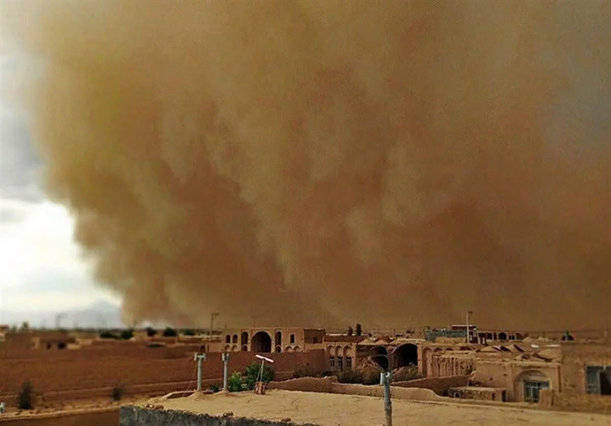 طوفان با سرعت ۱۲۶ کیلومتر زابل را درنوردید