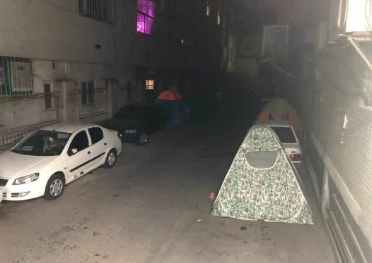 انتقاد از چادرزنی همراهان بیماران در اطراف بیمارستان‌ها