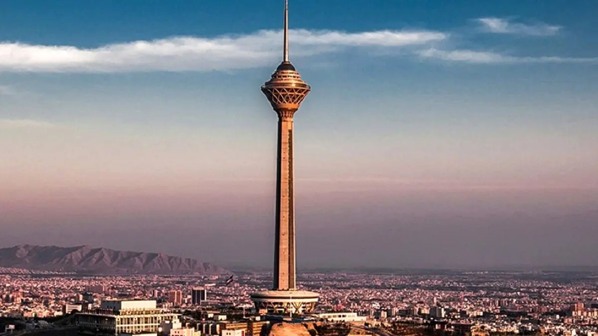 گرد و خاک برج میلاد را تعطیل کرد