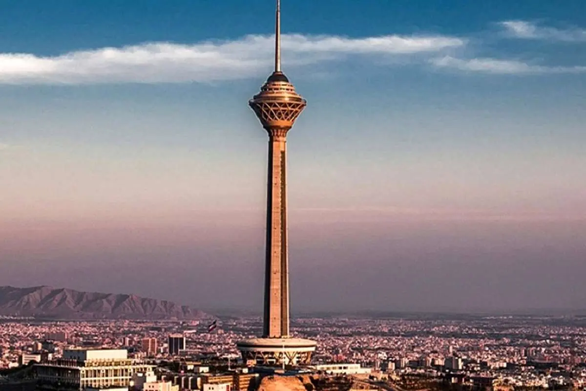 گرد و خاک برج میلاد را تعطیل کرد
