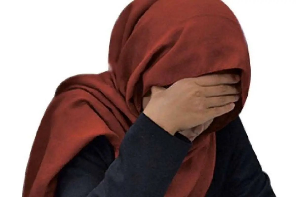 شکایت دختر جوان از پدر سنگدل شکاک
