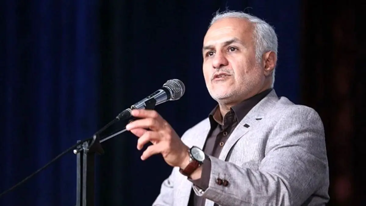 پرسش بی‌پاسخ یک دانشجو از حسن عباسی: ۴ اقتصاددان نام ببر!