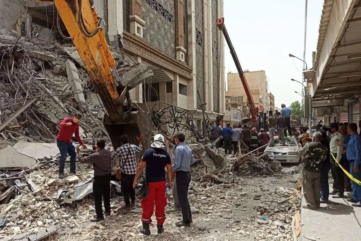 اظهارنظر استاندار خوزستان درباره علت فرو ریختن متروپل