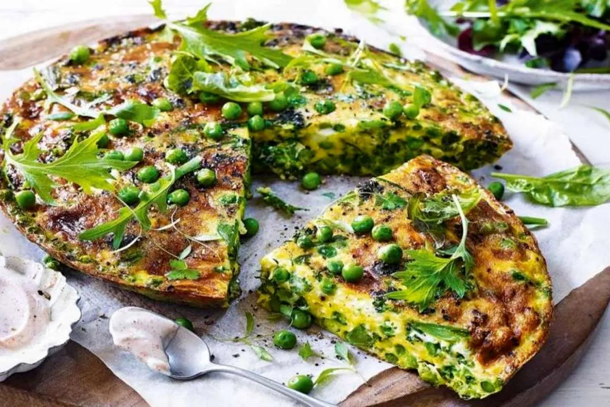طرز تهیه کوکو نخود سبز؛ خوشمزه و مقوی
