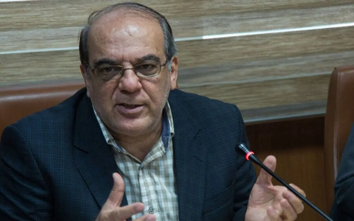 انتقاد تند عباس عبدی از حداد عادل