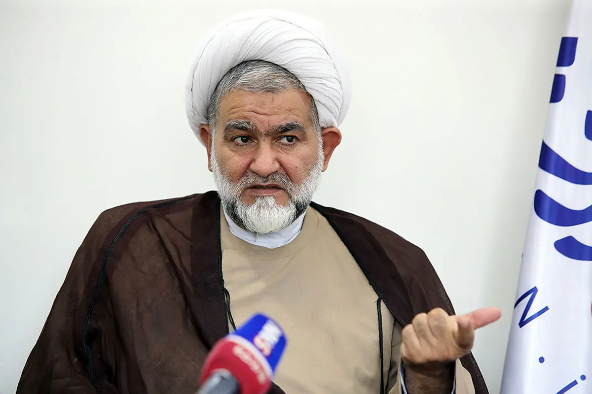 «خودروسازان ۲۰۰ نیرو، از نزدیکان و اقوام خود استخدام کرده‌اند»