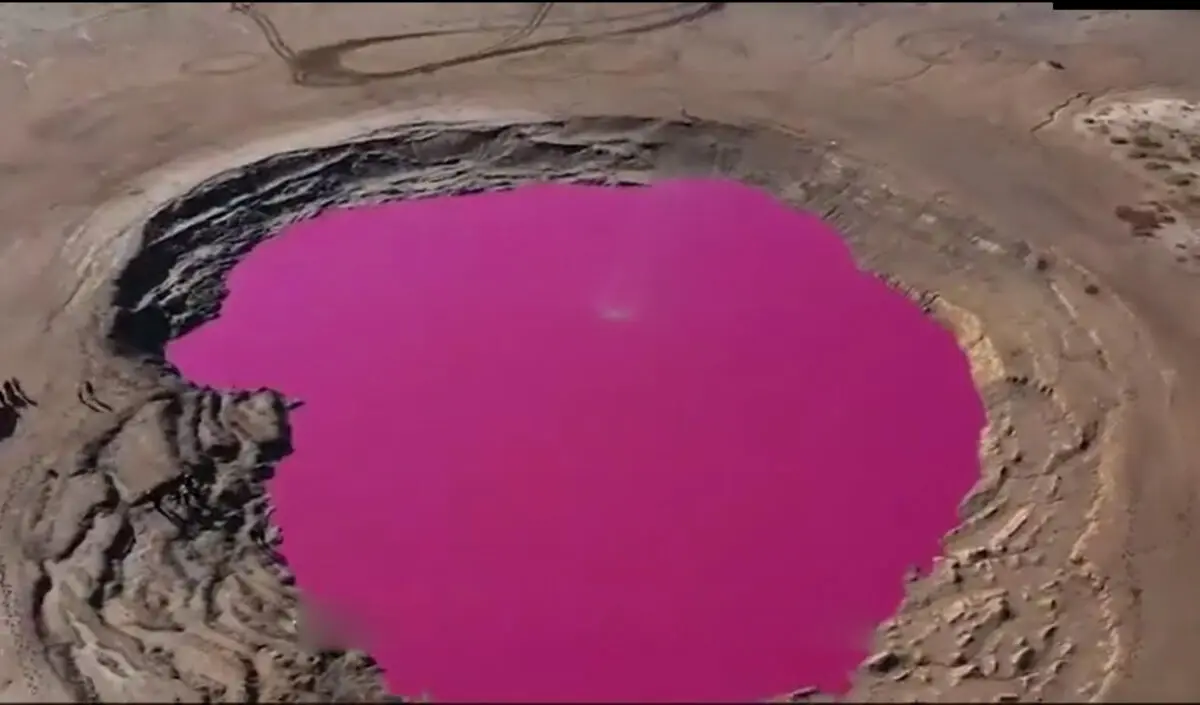 (ویدئو) گل‌فشان نفتلیجه؛ پدیده منحصربفرد طبیعی در گمیشان