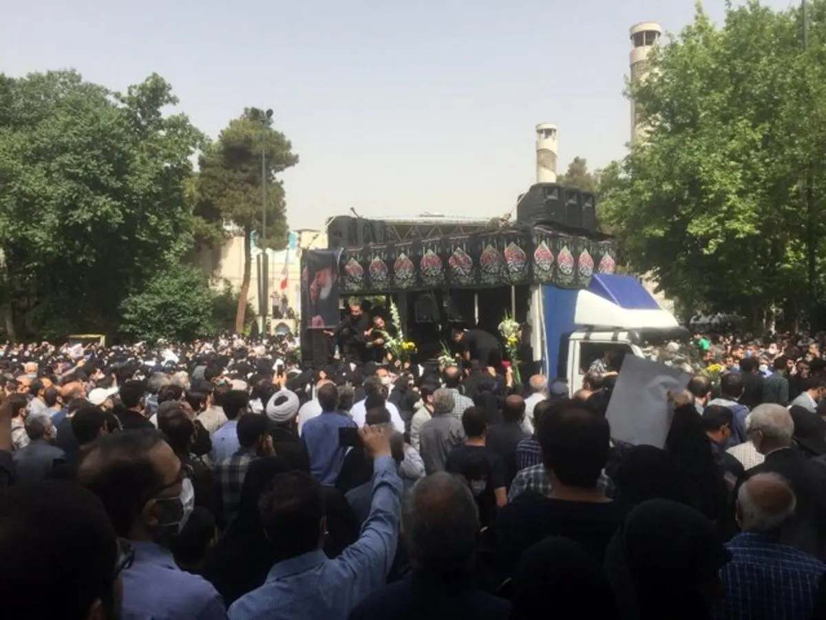 پیکر آیت‌الله فاطمی‌نیا در تهران تشییع شد