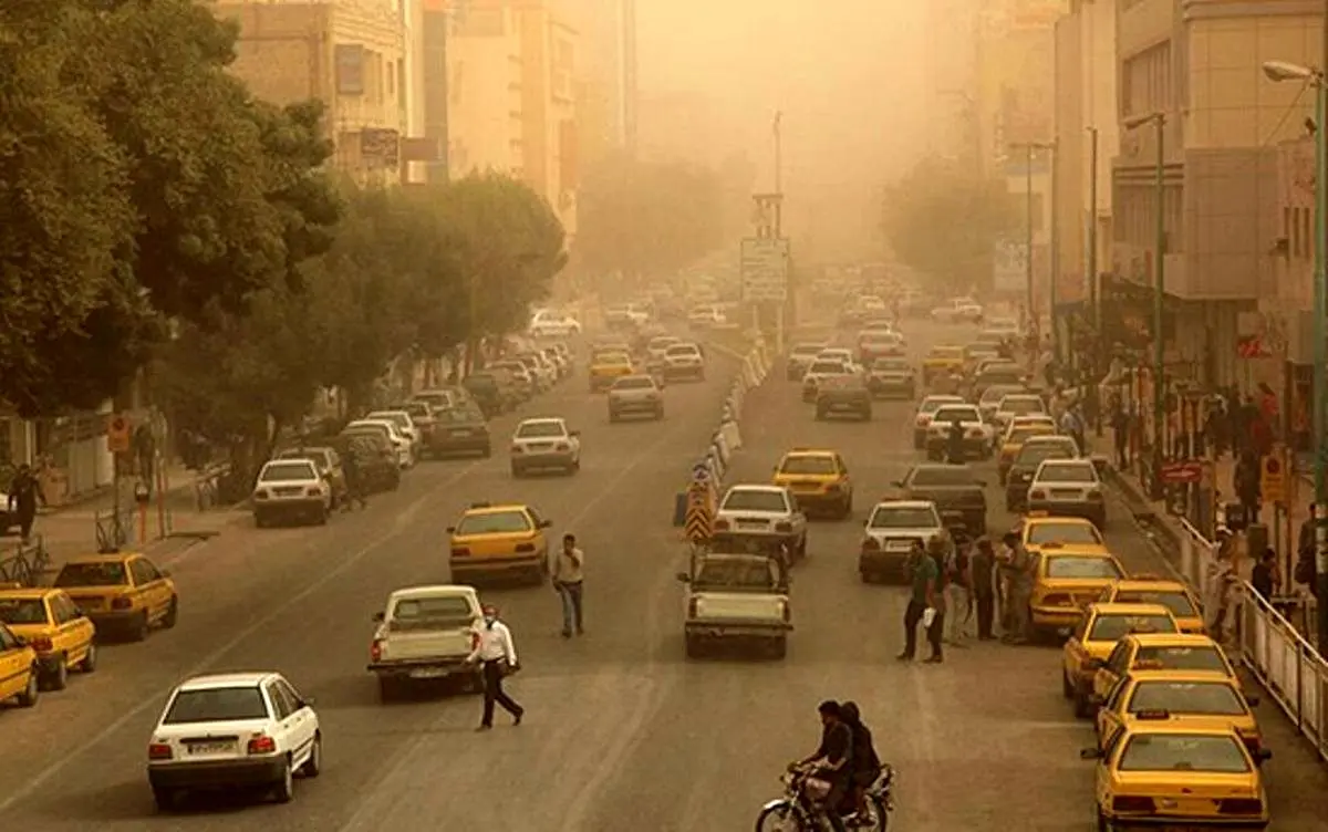 مدارس کاشان به دلیل تشدید آلودگی هوا فردا تعطیل است