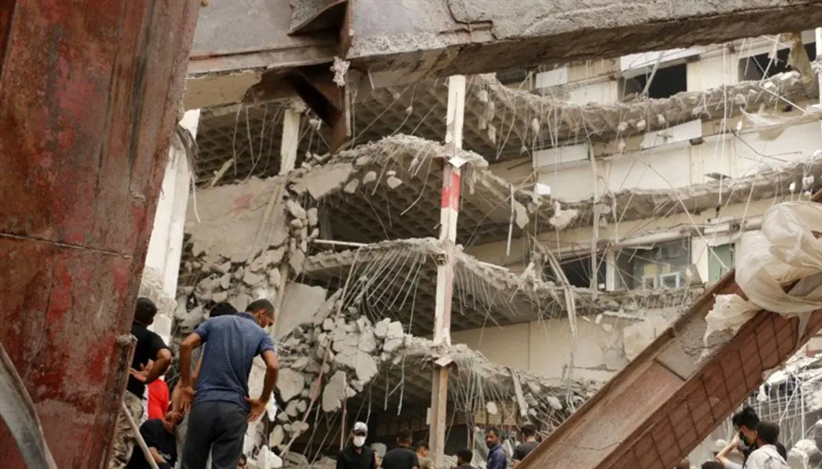 نظام مهندسی:‌ هر لحظه احتمال ریزش متروپل وجود دارد