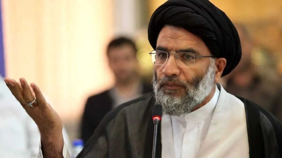 امام جمعه اهواز: حادثه متروپل یک سخنگوی واحد داشته باشد