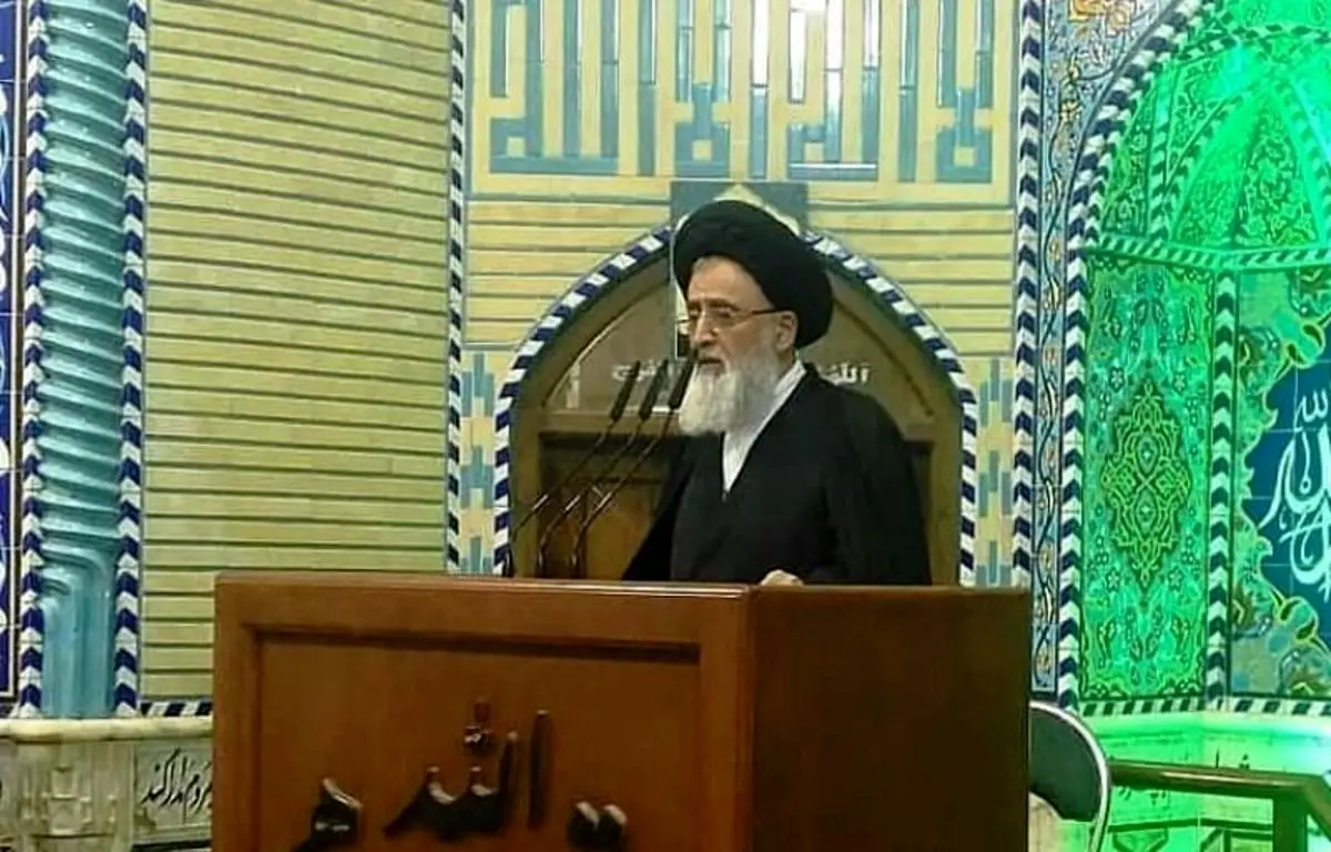 خطیب جمعه یزد: در فضا‌های مجازی، روز را شب، عالم را جاهل و جاهل را عالم می‌کنند