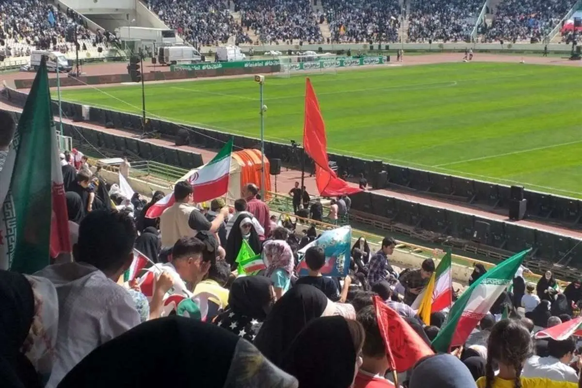 روایت کیهان از پیام سید محمد خاتمی و توییت محمود صادقی درباره متروپل